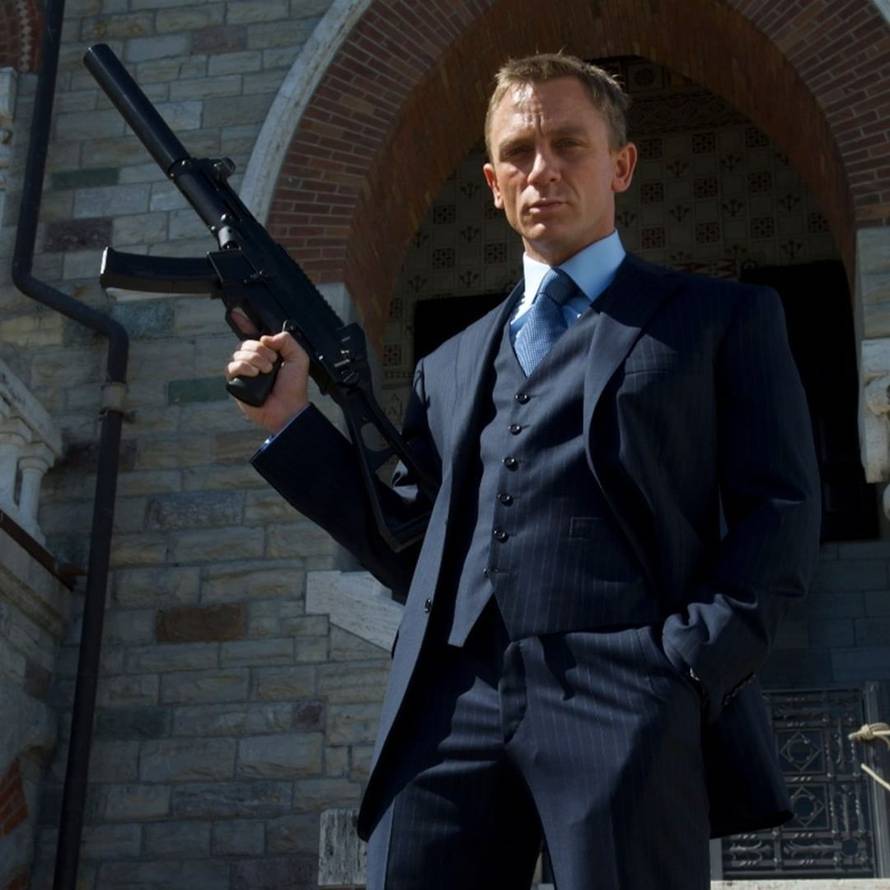 Kate zasjala u zlatnoj haljini od 24.000 kuna: Ne skidam pogled