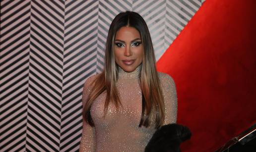 Tužna ispovijest Sandre Afrike: 'Oca nisam vidjela godinama, a kao malu me tukao kablom...'