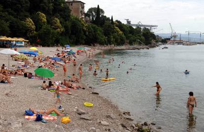 Rijeka: Liječnik je na plaži dječaka vratio iz mrtvih