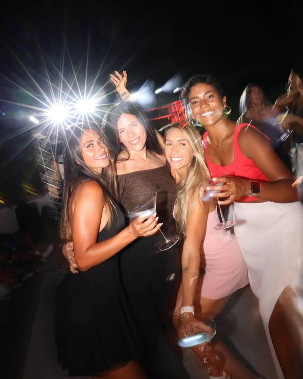 FOTO Ona stoji iza carstva Lea Messija. Zajedno su od srednje