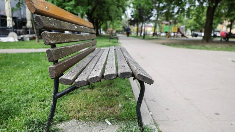Uhićen 24-godišnjak zbog pokušaja ubojstva maloljetnika