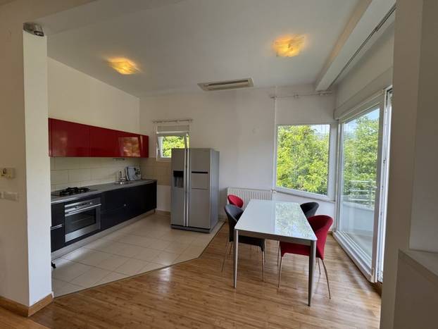 FOTO Luksuzni stan od 110m2 u srcu Zagreba. Cijena iznenađuje