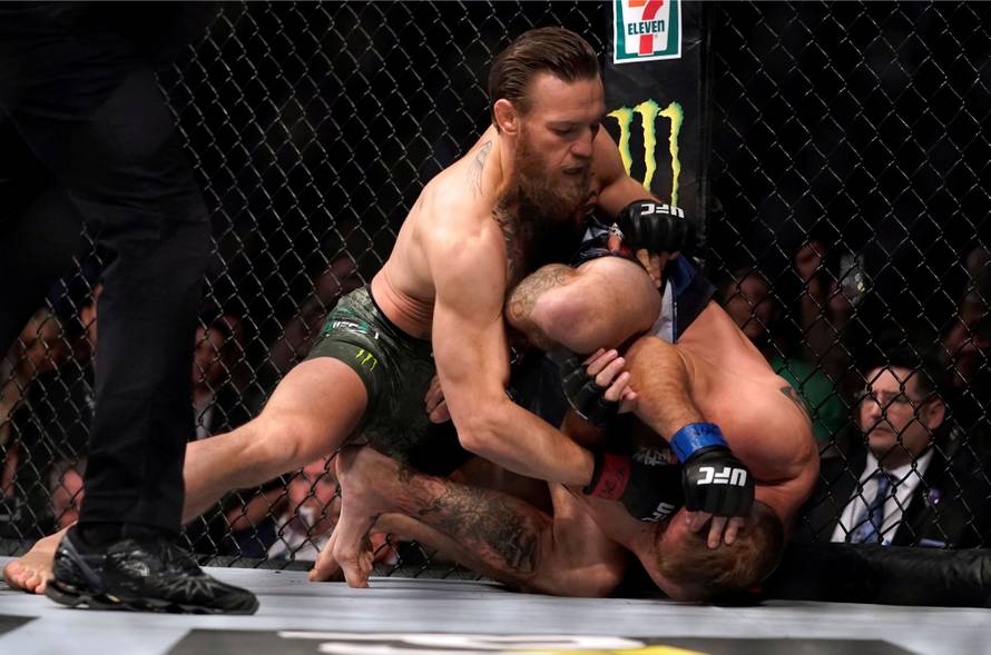 Kakav povratak! Conor za 40 sekundi nokautirao 'kauboja'!