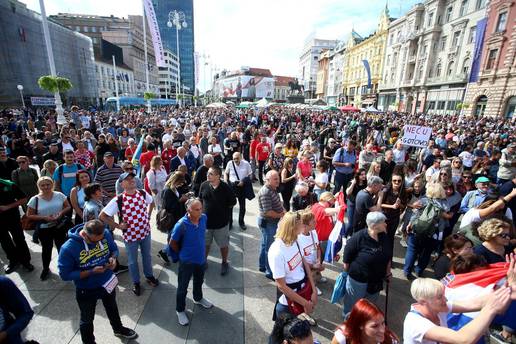 HDZ  oštro o političarima DP-a na Festivalu: 'Od Vukovara vam je važnije ugrožavati druge'