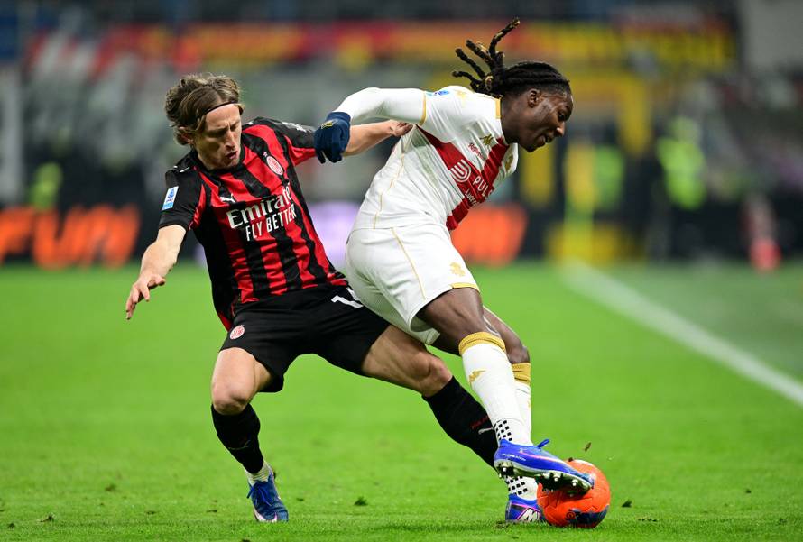 Serie A - AC Milan v Genoa