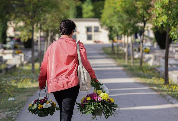 Split: Blagdan Svih svetih i Dušni dan na Lovrincu