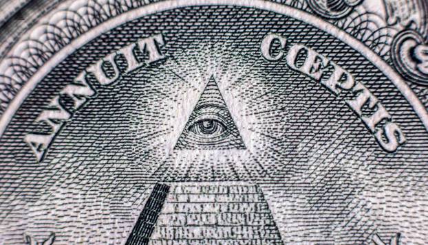 FOTO Reptilijanci, ravna Zemlja, Illuminati: Ovo su najpoznatije teorije zavjera. I objašnjenja...