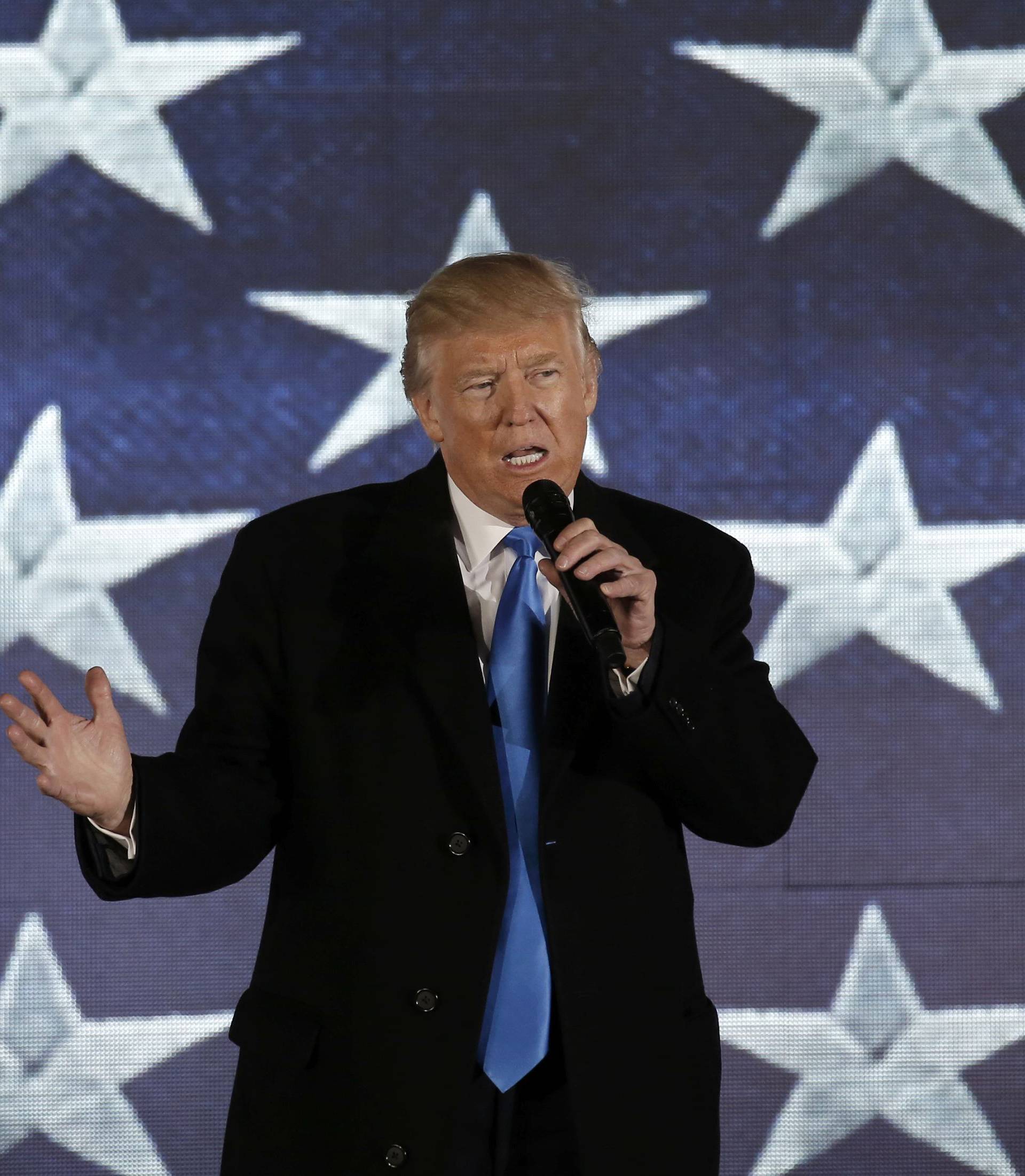  U.S. President-elect Trump addresses pre-inaugural rally at the Lincoln Memorial in Washington