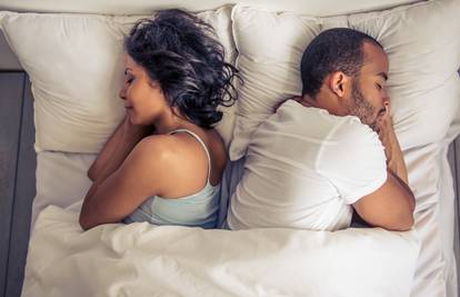 Evo što poza u kojoj partneri spavaju otkriva o njihovoj vezi