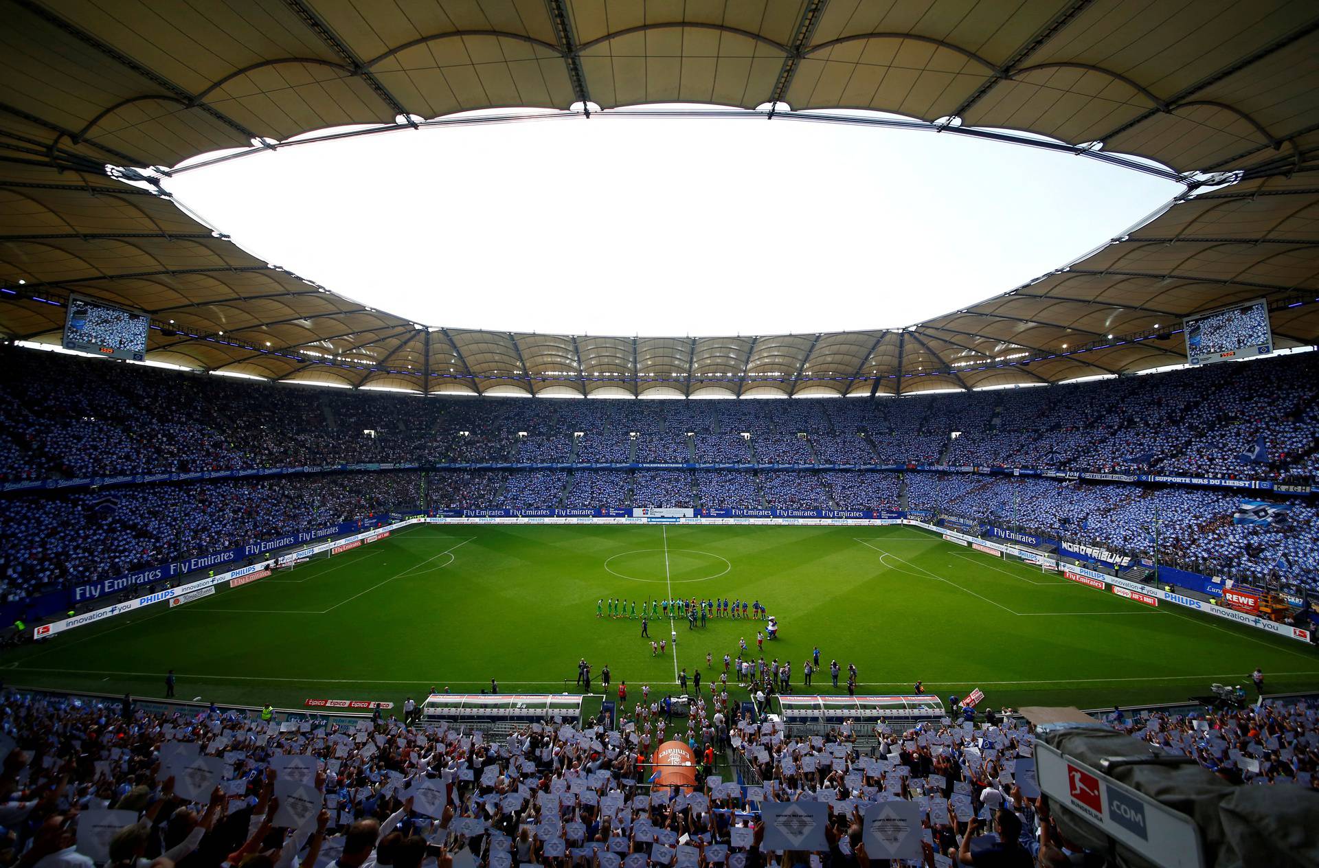 Bundesliga - Hamburger SV v Borussia Moenchengladbach