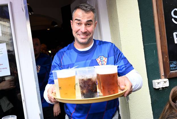 Prag:  Beckett irish  pub, gdje se hrvatski navijaci okupljaju prije utakmice