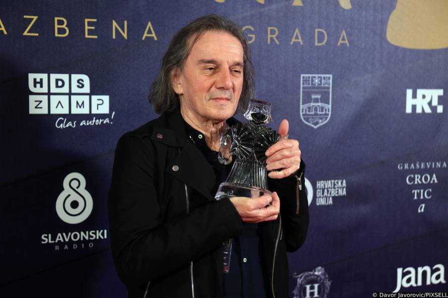 Jura Stublić za 24sata o odlasku Bore Čorbe: 'U ovim trenucima riječ staje, odgovor je šutnja...'