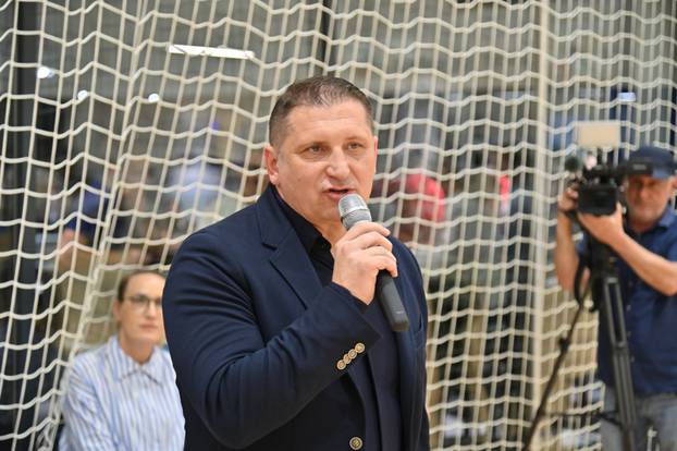 Makarska: Donatorska utakmica veterana Hajduk - Dinamo za Mladena Bartolovića