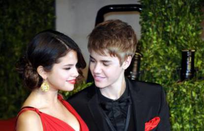 Bili sami u sobi: Justin i Selena proslavili njegov 17. rođendan