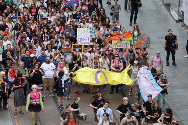 Zagreb: 25. Povorka ponosa LGBTIQ zajednice "Korak po korak, iskorak!"