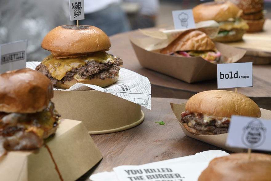 Isprobali smo sve burgere na Burger festivalu: Hit je pistacija i onaj s istarskim &zcaron;gvacetom