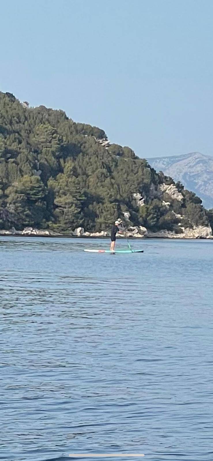 Abramovič je stigao na Mljet s dvije jahte i zaveslao na dasci: 'Zvali smo ga, a on je mahnuo'