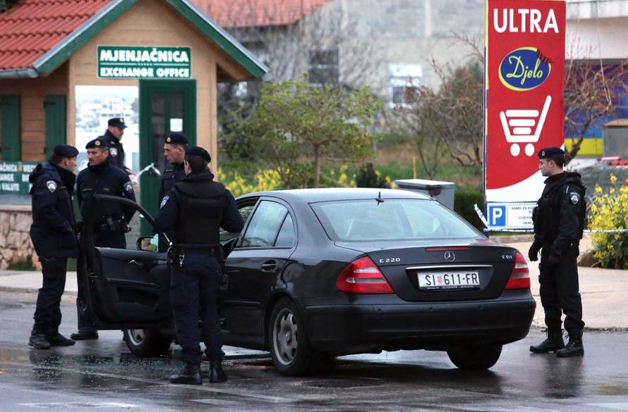 Kraj potrage: Uhićen je mladić osumnjičen za smrt roditelja