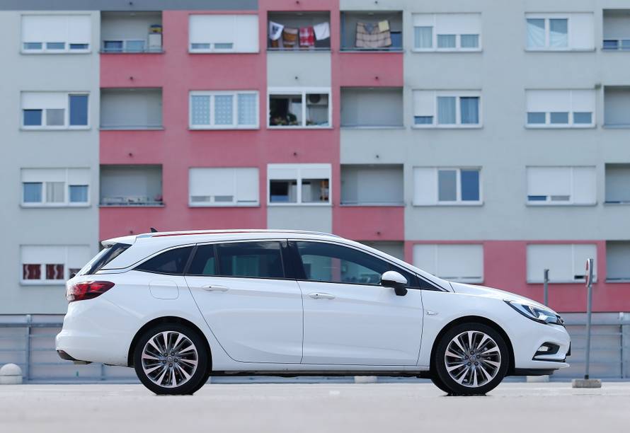 Karavanska Astra: Najbolje i najveće što Astra može nuditi