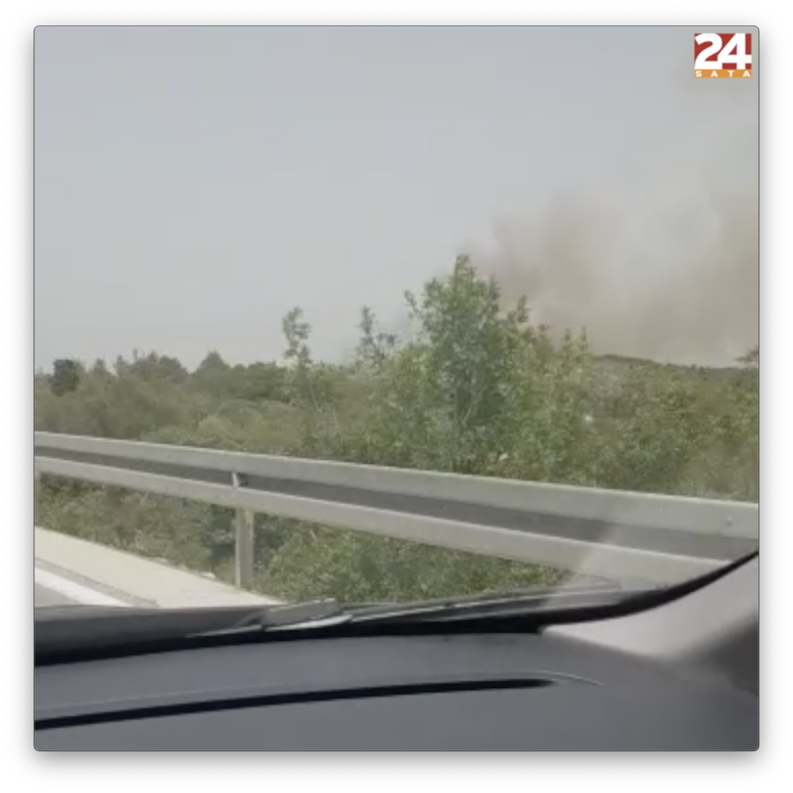 Veliki požar kod Vodica: Zatvorena cesta put Benkovca