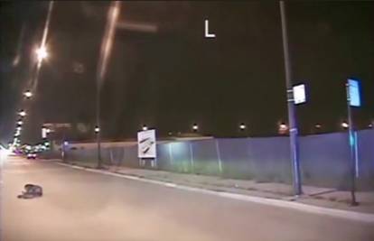 Napokon objavili snimku na kojoj policajac ubija tinejdžera