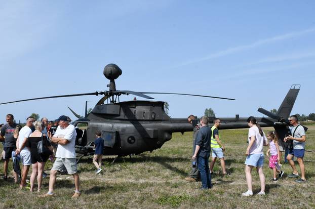 Aeromiting Sisak 2024. memorijalni aeromiting Marijan Celjak