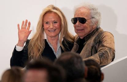 U naizgled skladnom braku je 60 godina, no biograf je otkrio aferu koja je skoro sve uništila