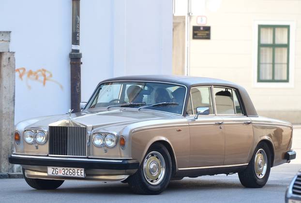 ARHIVA - 2015. Zagreb: Emotivni susret Antonije Bla?e i Hrvoja Brle?i?a uo?i njihova vjen?anja