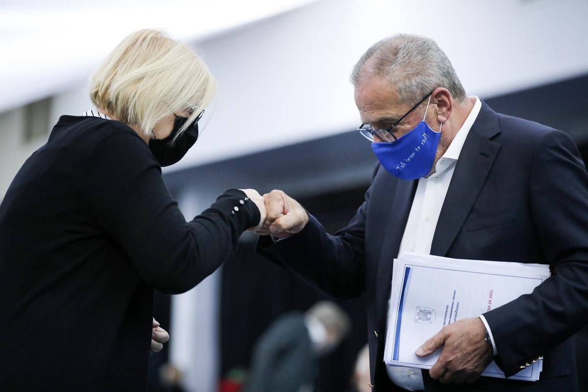 Zastupnici podržali proračun, Bandić: 'Salonske priče i iluzije idu, a djela ostaju vječno...'