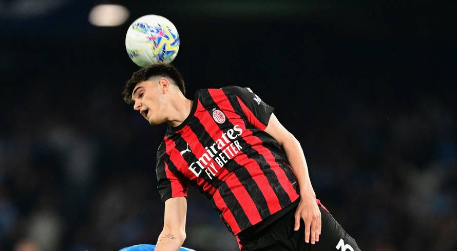 Serie A - Napoli v AC Milan