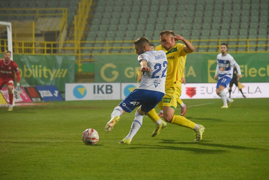 Pula: Susret Osijeka i Istre u 25. koliu SuperSport HNL-a