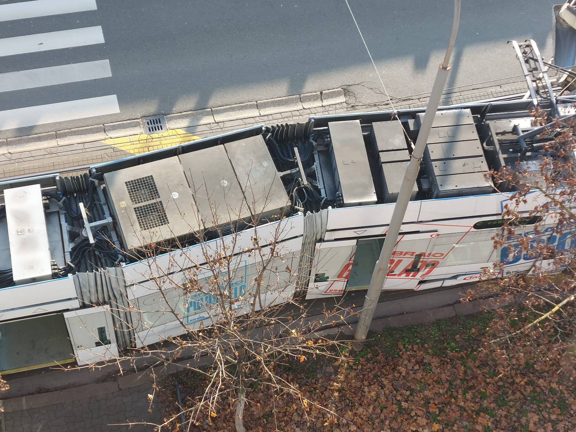 Tramvaj se sudario s mješalicom u Zagrebu: 'Nešto je iscurilo'