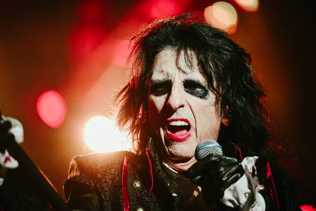 Zagreb: Koncert benda Hollywood Vampires u Areni
