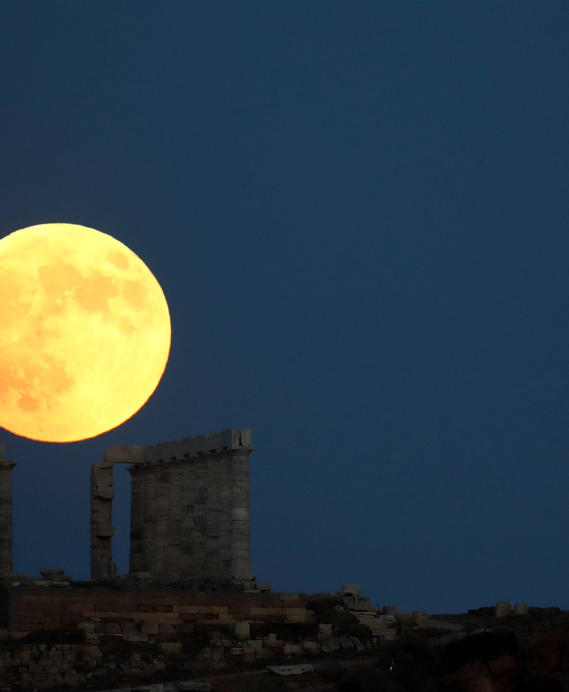 Lunar eclipse in Greece