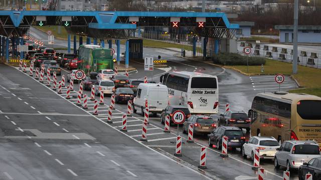 Gužva na graničnom prijelazu Bregana-Obrežje