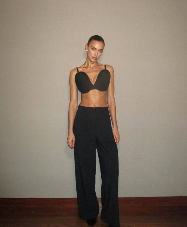 FOTO Ronaldova bivša šokirala izgledom na crvenom tepihu