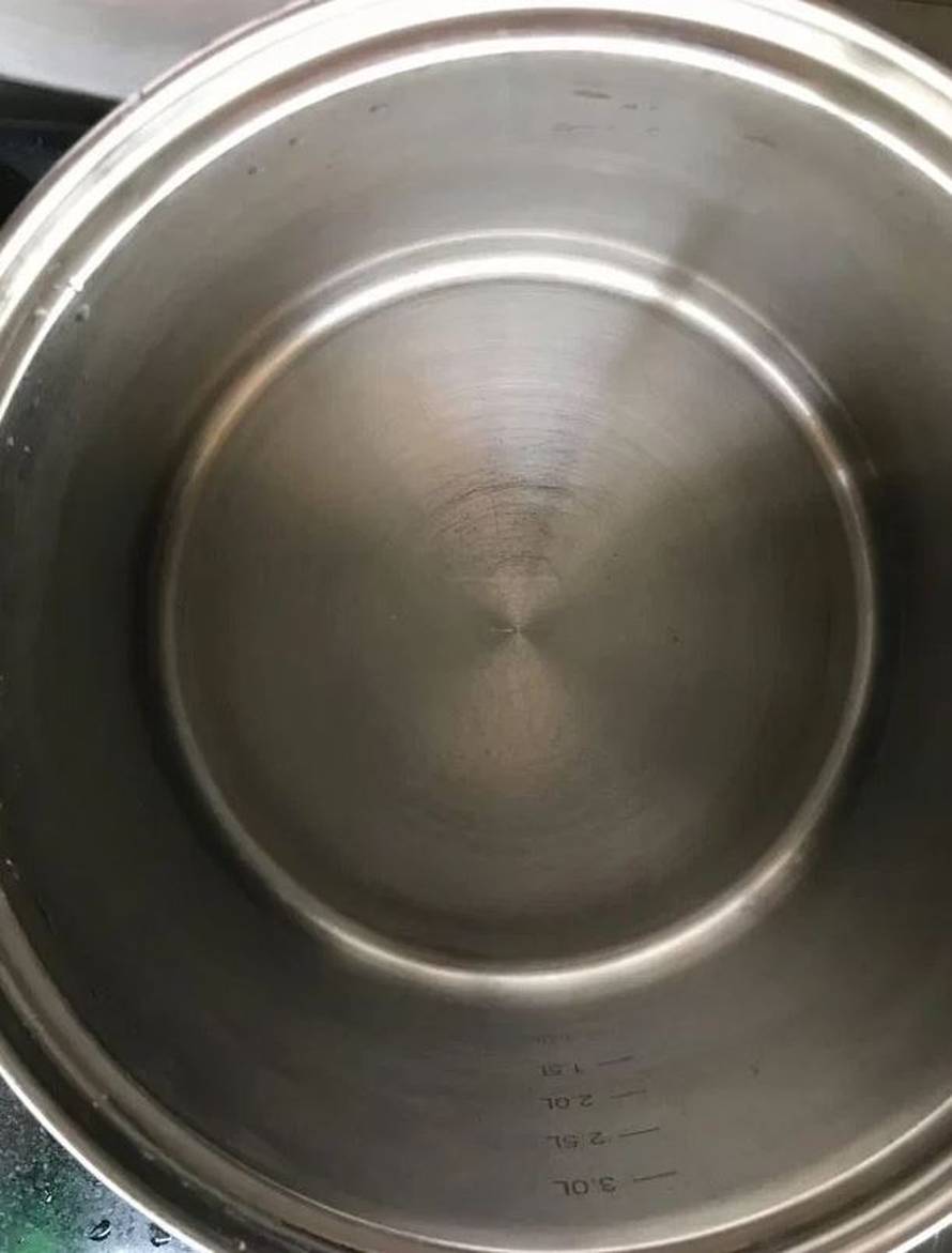 Zagorena tava? Nema veze koliko je loše, ovo će je spasiti