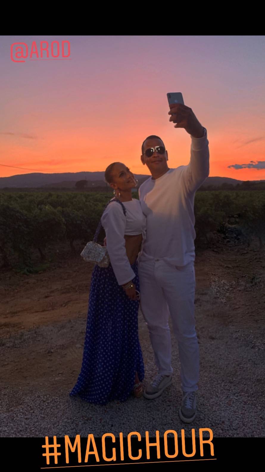 Ups! Jennifer htjela istaknuti mišiće, a pokazala je gaćice...