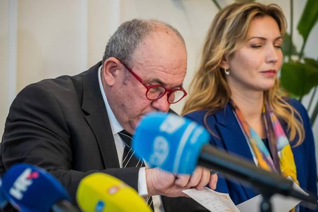 Split: Konferencija za medije Željka Keruma na kojoj je predstavio kandidata za lokalne izbore