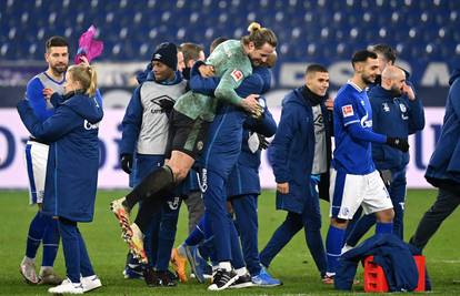 Prvo skoči, a onda reci Hoppe: Schalke prekinuo povijesni niz od 30 utakmica bez pobjede