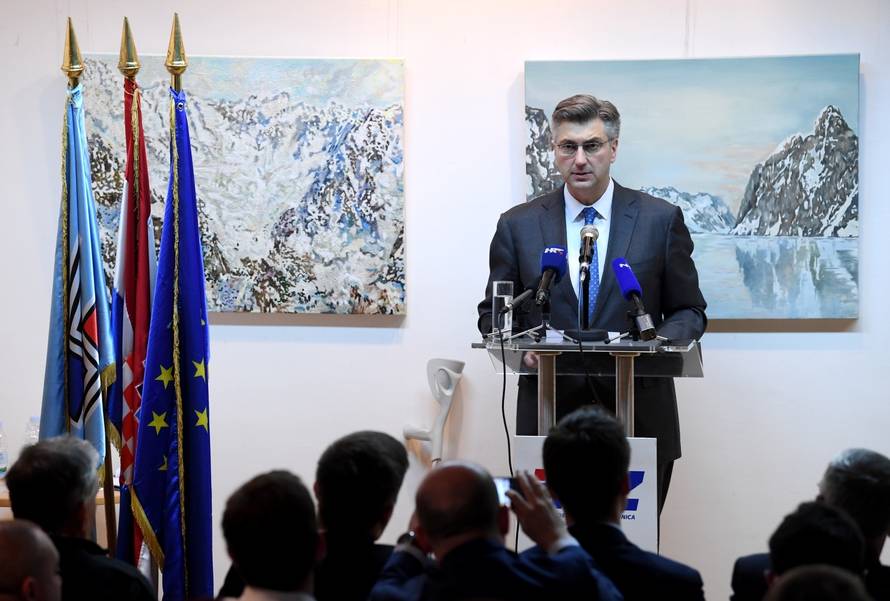 Zagreb: Andrej PlenkoviÄ na obljetnici osnutka HDZ Trnje odrÅ¾anoj u NSK