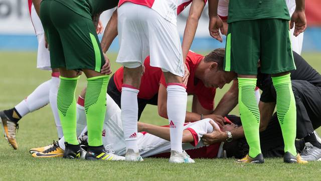 Nogometašu Ajaxa Abdelhaku Nouri trajno je  oštećen mozak nakon što se srušio na utakmici 