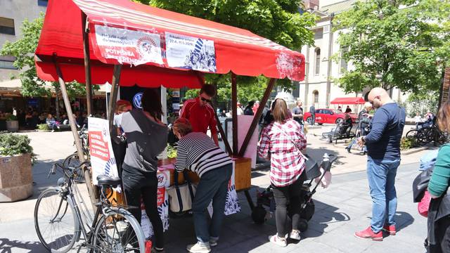 Zagreb: GraÄani potpisuju za referendum 67 je previÅ¡e