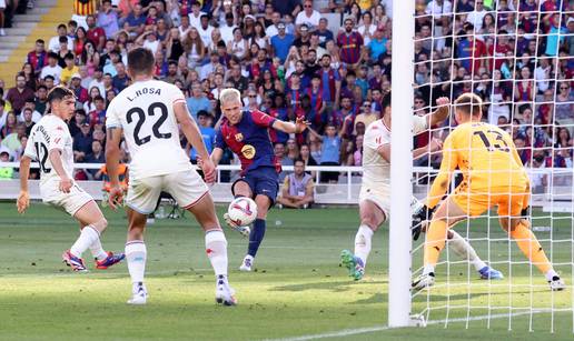 VIDEO Olmo opet zabio za Barcelonu! Utrpali čak sedam komada Ronaldovom klubu...