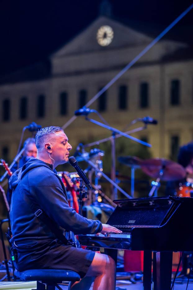 Vela Luka: Generalna proba koncerta Trag u Beskraju