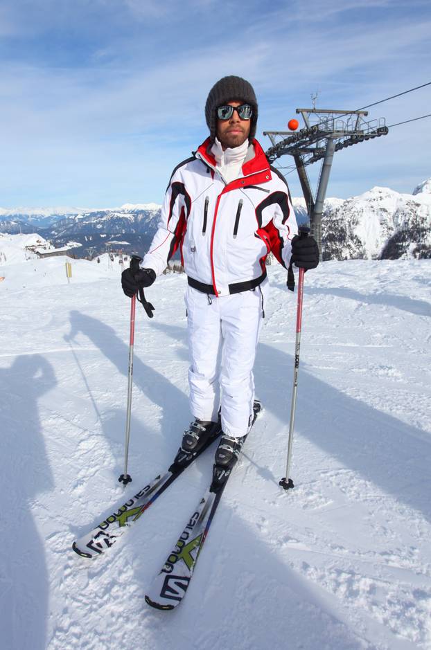 ARHIVA - 2014. Nassfeld: Severina, Marko Grubni? i Maja Šuput uživaju na skijaškim stazama