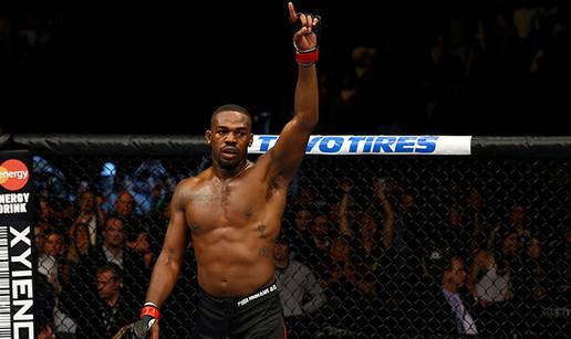 Poznati trač dobio potvrdu: Jon Jones se sakrivao ispod kaveza kako bi izbjegao doping test