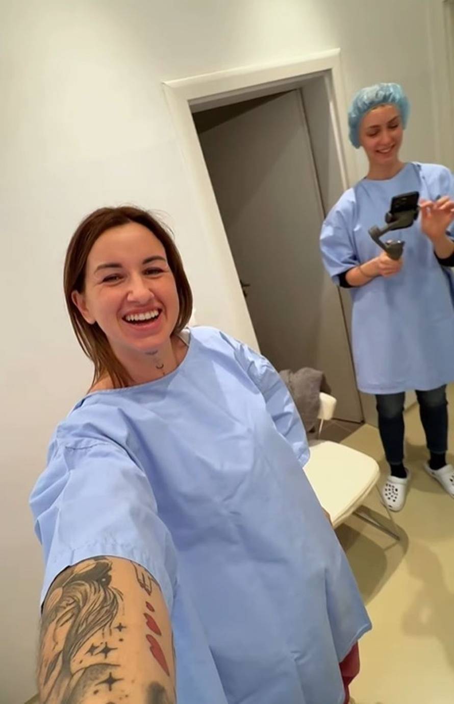 VIDEO Sestra Stele Rade bila je na estetskom zahvatu: 'Možda će vas ovo malo šokirati...'