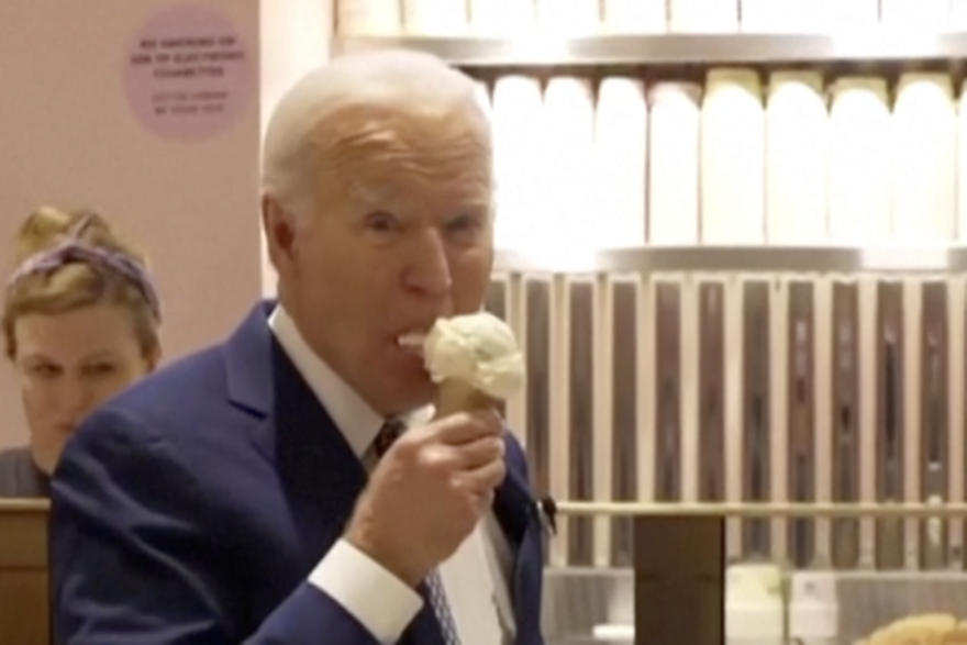 Biden liže sladoled i govori o Izraelu i Gazi