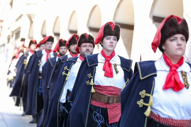 Proslava Dana grada Zagreba uz Kravat pukovniju na glavnom Trgu